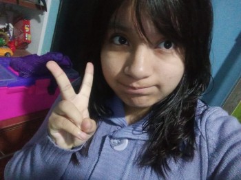 Danutza tu presencia me da Felicidad
